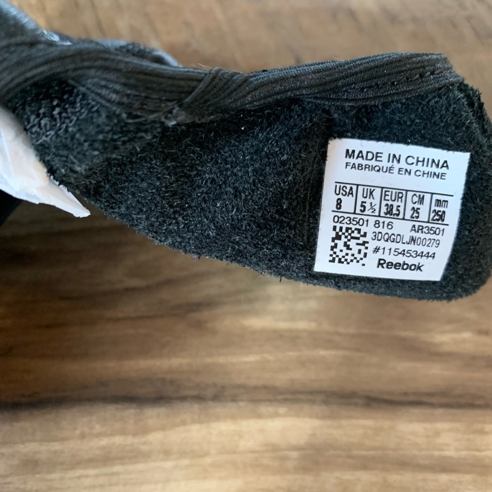Women’s Reebok Slippers - Picture 4 of 5